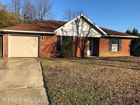 3rd image of 112 Pembroke Ct