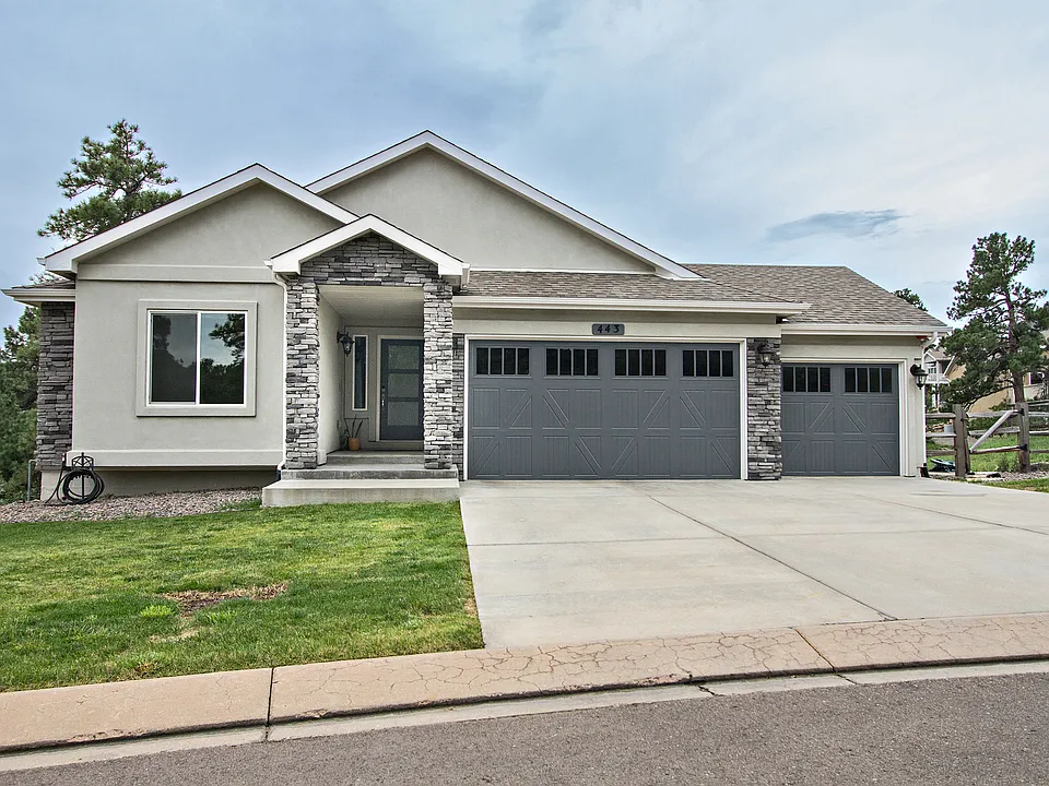 443 Stone Cottage Grv
