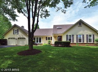 20412 Oak Bluff Dr, Montgomery Village, MD 20886