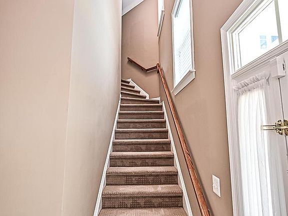 5th image of 13941 Gullane Dr #115