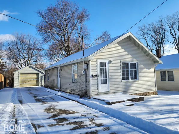 755 Woodlawn Ave, Owosso, MI 48867