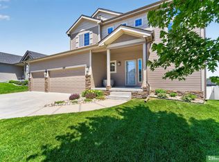 16606 Hanover St, Bennington, NE 68007