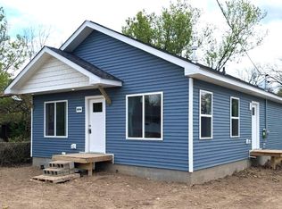 6056 Pearl St, Burton, MI 48509