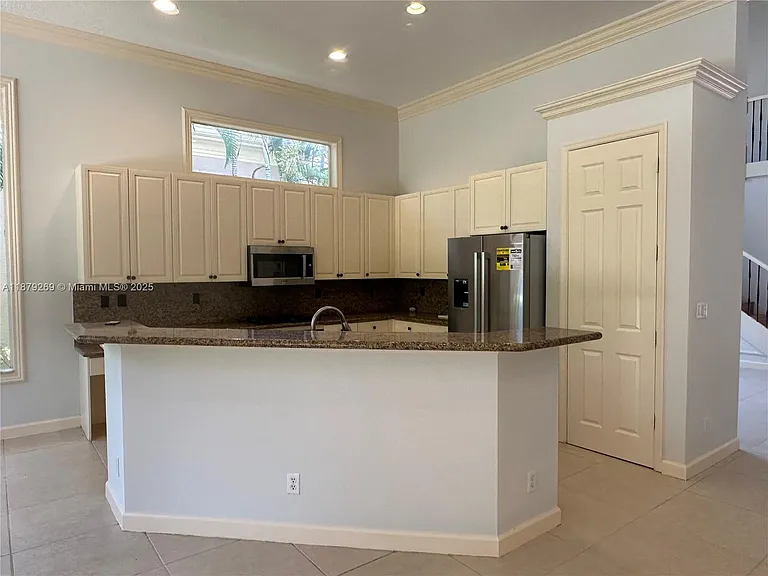138 Tranquilla Dr — Photo 6