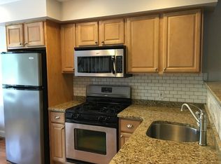 24 Harris St #B, Peabody, MA 01960