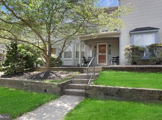 27 Beacon Ct, Robbinsville, NJ 08691