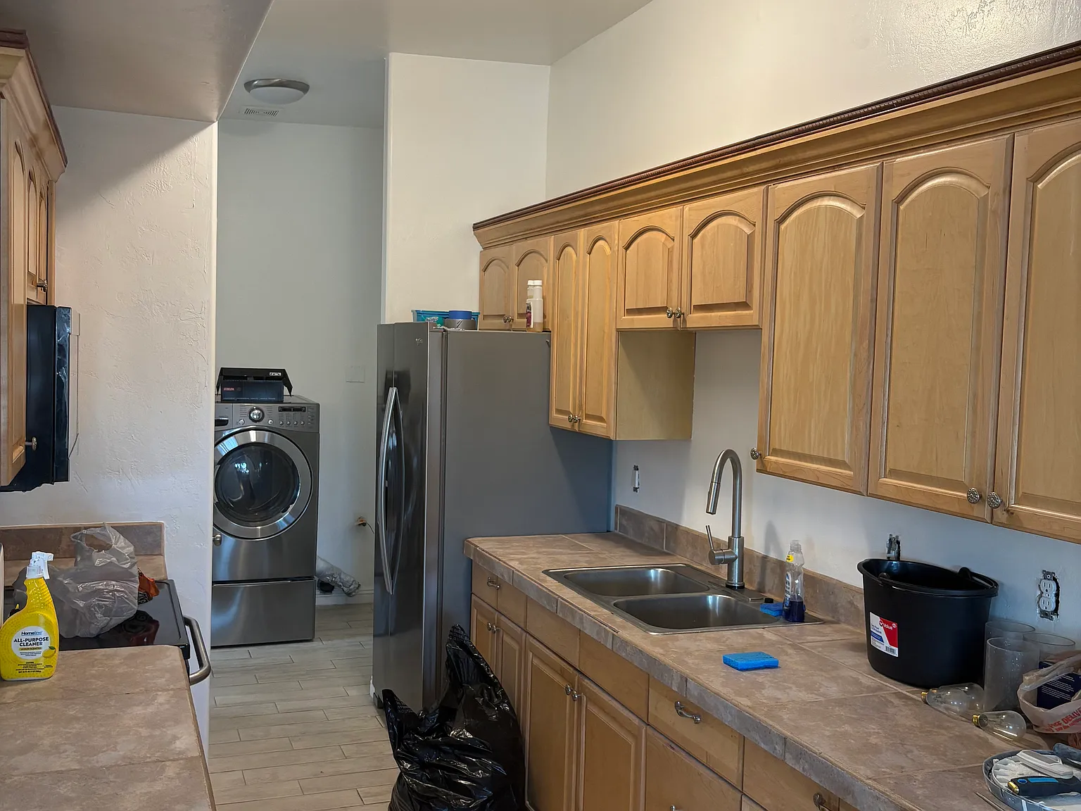 3 bed, 1600 sqft, $1,900 — Photo 2