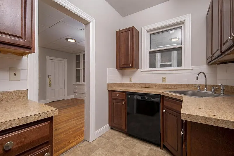 Building Photo - 489 Hamilton St #2
