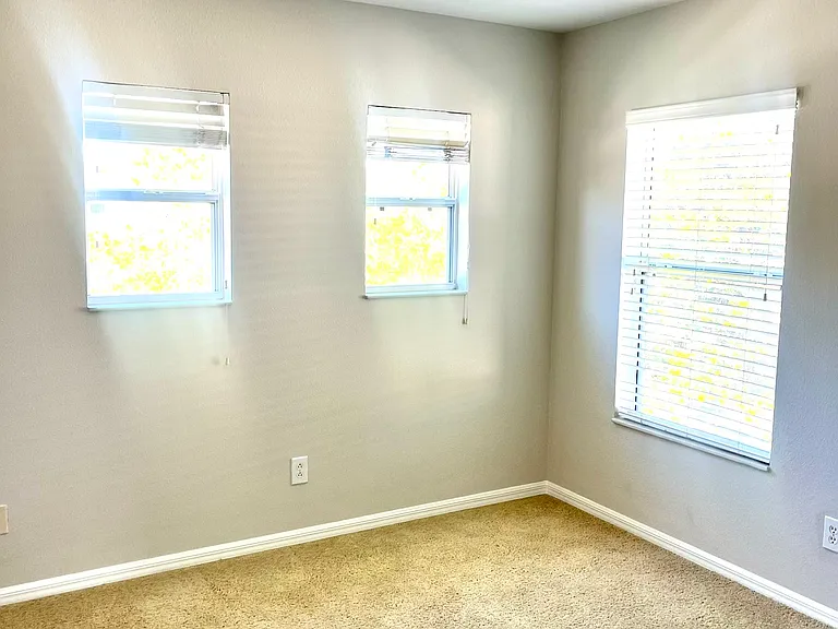 17608 Glenapp Dr — Photo 20