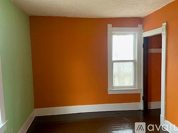 2nd image of 1011 W Adrian G Hinton Ave