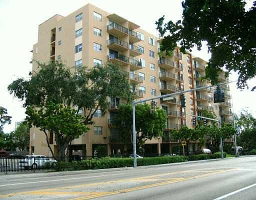 2nd image of 1465 NE 123rd St APT 607