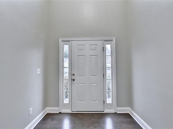 3rd image of 1762 Penny Ln