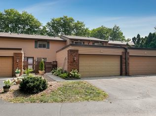 4842 Spring Cir, Minnetonka, MN 55345