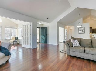 35 Pond View Way, Fitchburg, WI 53711