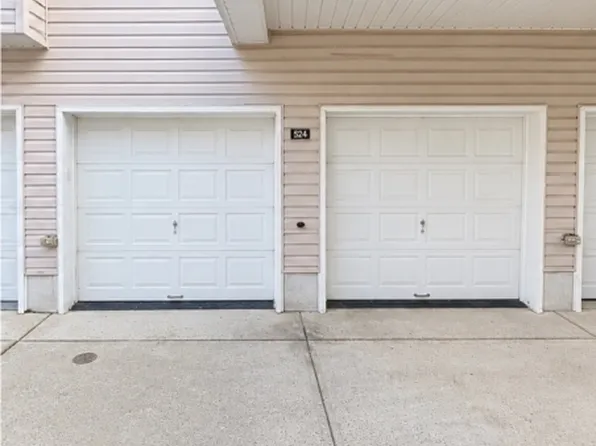 524 Great Beds Ct, Perth Amboy, NJ 08861