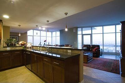Kitchen/Living Area
