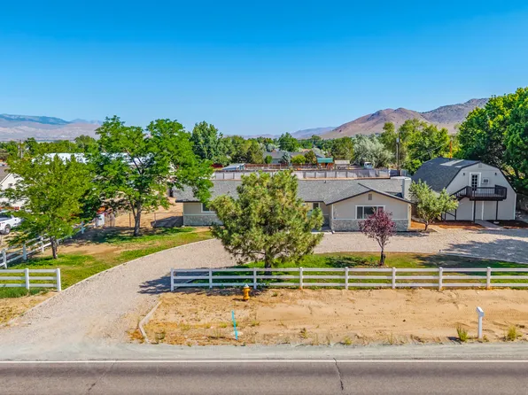 1314 Johnson Ln, Minden, NV 89423