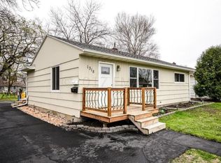 1318 18th St S, Moorhead, MN 56560