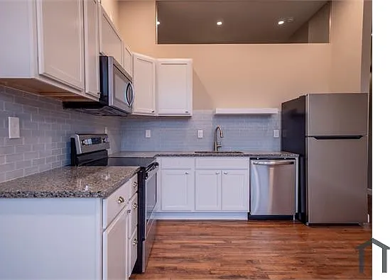 3800 Euclid Ave #105 — Photo 8