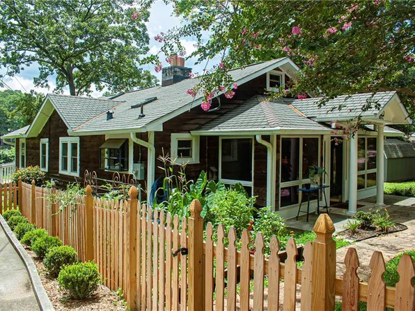 4585 Park Dr, Pine Lake, GA 30072
