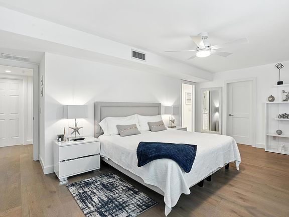 2nd image of 9517 Gulf Shore Dr APT 401