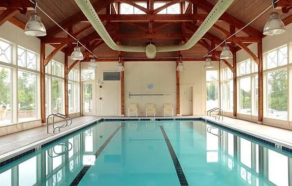 HOA - Pool access included