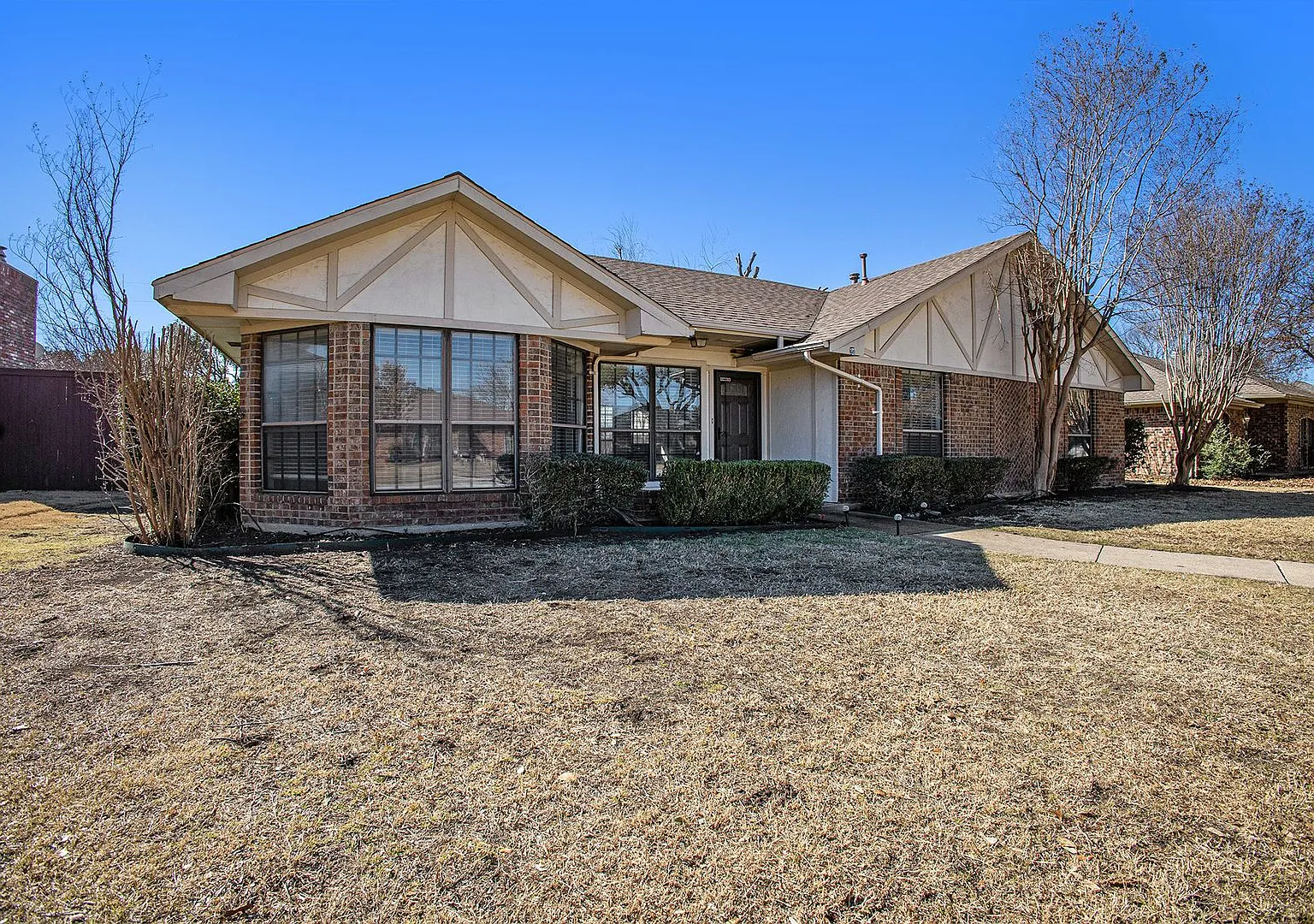 Beautifully crafted 3-2-2 in Plano. — Photo 2