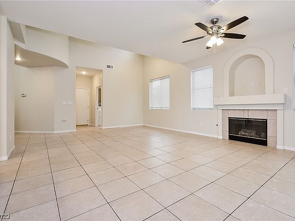 4th image of 8920 Picket Fence Ave
