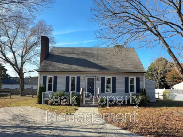 11148 Timonium Dr, Chester, VA 23831