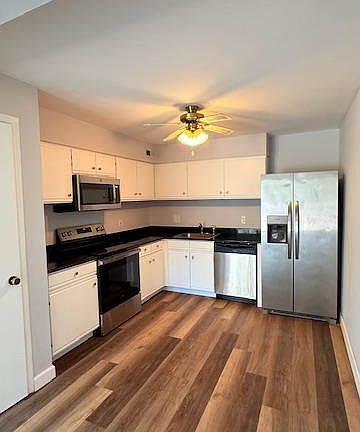 2nd image of 1942 Marine Terrace Dr APT G