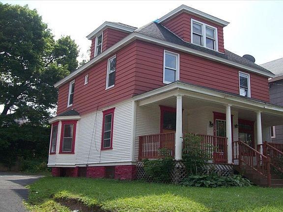 2nd image of 336 Jasper St
