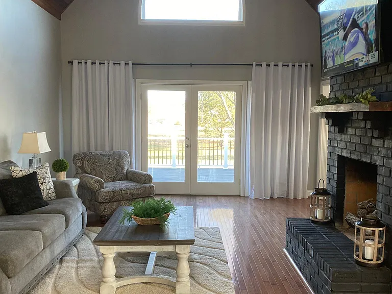 3340 Upton Rd — Photo 5