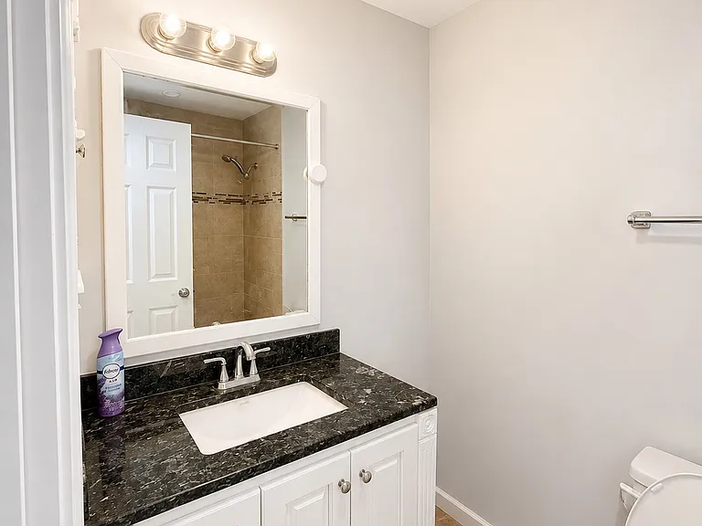 1168 Middlebury Ln #1168 — Photo 19