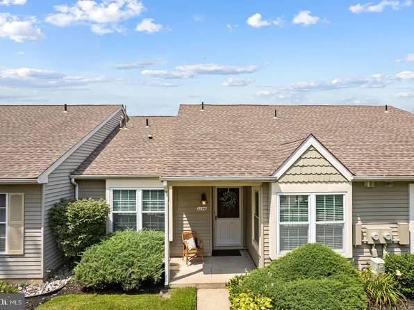 3296 Neils Ct, Mount Laurel, NJ 08054