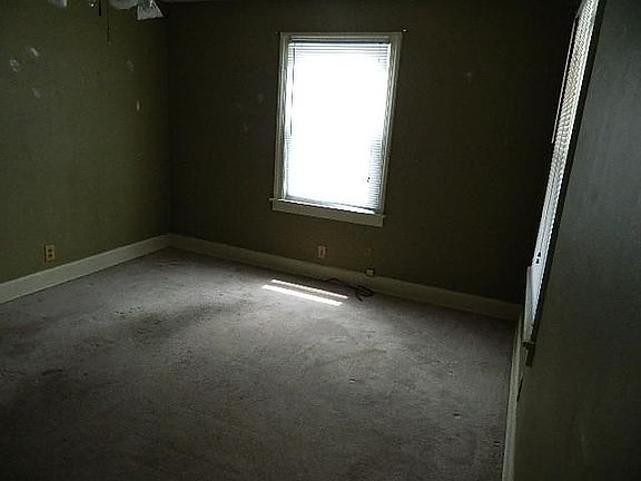 5th image of 10 Mavern Ave