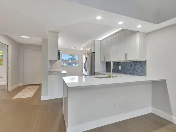 23305 Barwood Lane N #102, Boca Raton, FL 33428