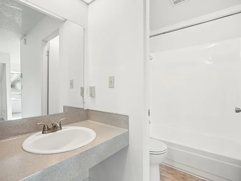 Plan F, 704 sq ft, 1 bed/1bath