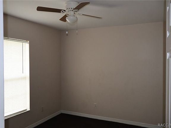 3rd image of 9047 N Travis Dr