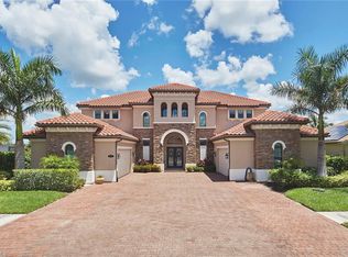 1633 Songbird Ct, Naples, FL 34120