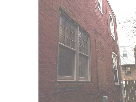 2nd image of 5709 Vandike St