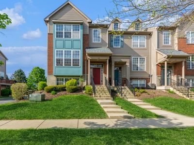 235 Station Park Cir, Grayslake, IL, 60030