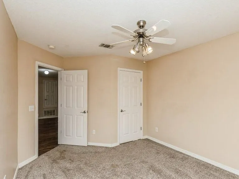 9637 Leeward Way — Photo 16