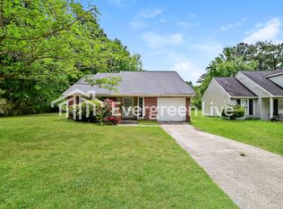 200 Greenlake Dr, Hopkins, SC 29061