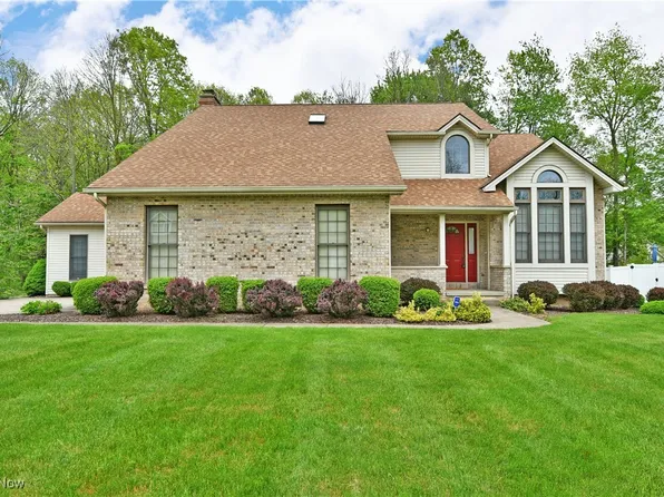 7675 Huntington Dr, Youngstown, OH 44512