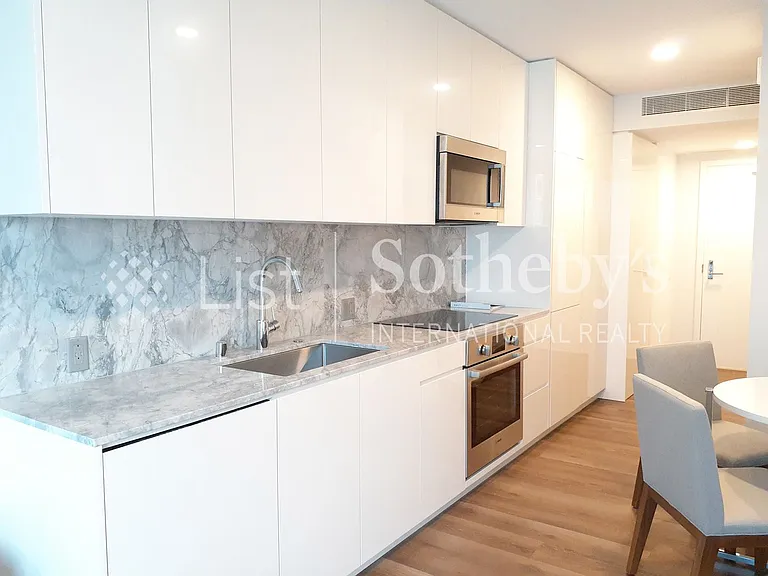 987 Queen St #3708 — Photo 2