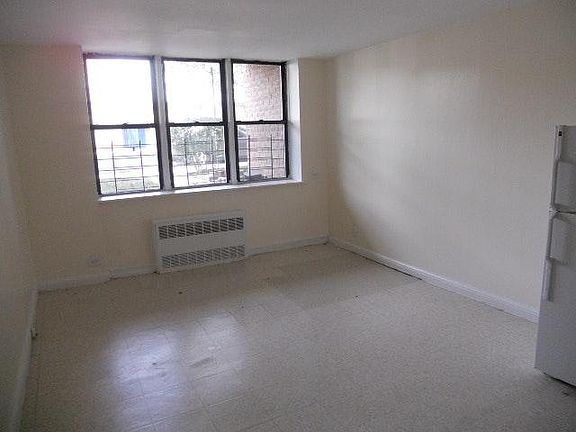 2nd image of 1625 Rockaway Pkwy APT 2P