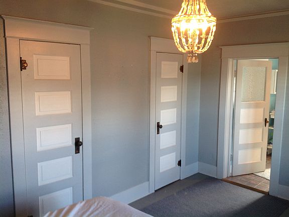 Master BR to bath (2closets)
