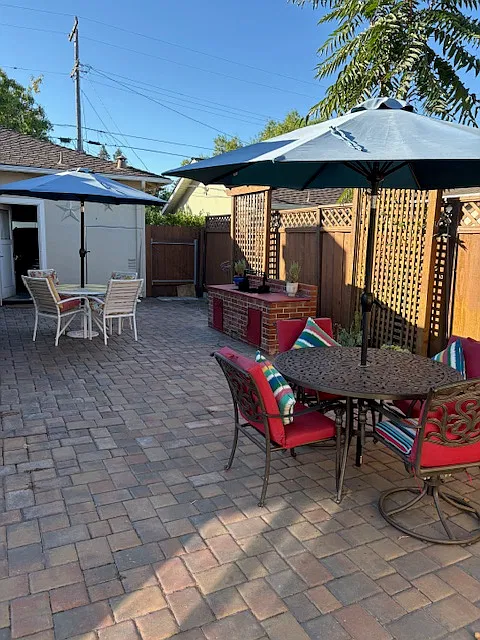 Studio, 400 sqft, $2,000 — Photo 2