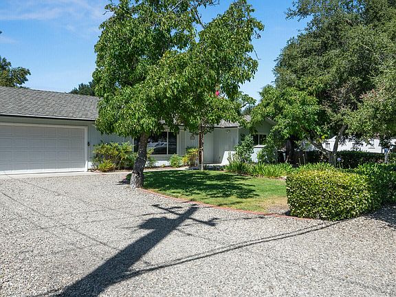 2nd image of 2271 Alamo Pintado Ave
