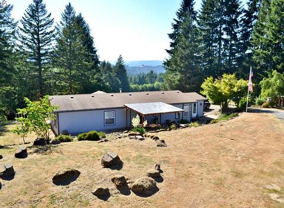 5th image of 14807 NE Critter Hill Dr
